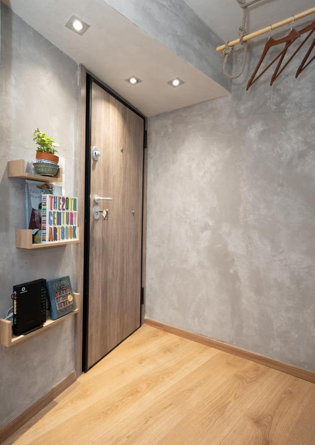 Cozy Tiny Apartment In The Heart Of Plaka Афины Экстерьер фото
